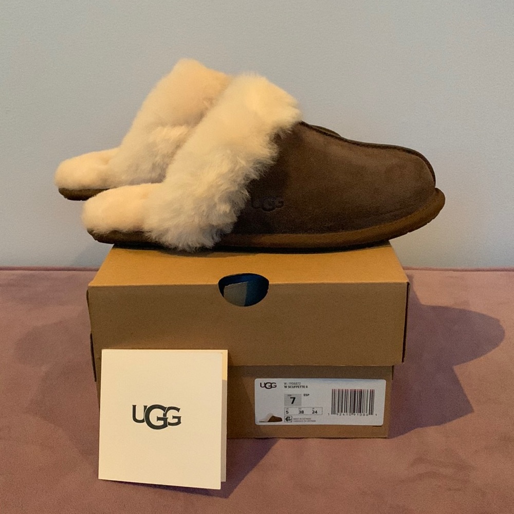 UGG slippers BRAND NEW, NEVER WORN (not even tried on), Color: Espresso, size 7